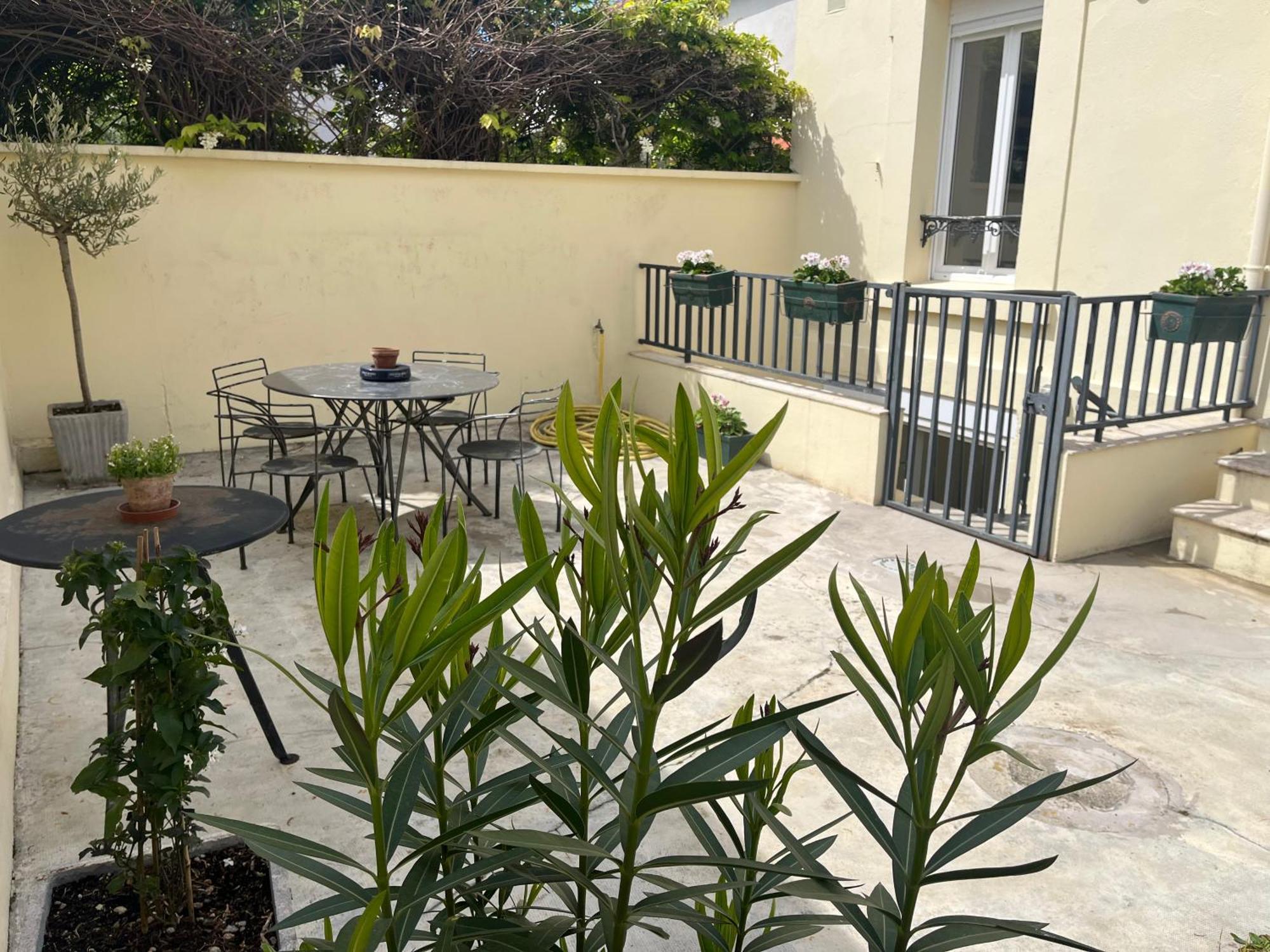 Maison Colombes Hébergement de vacances Bois-Colombes